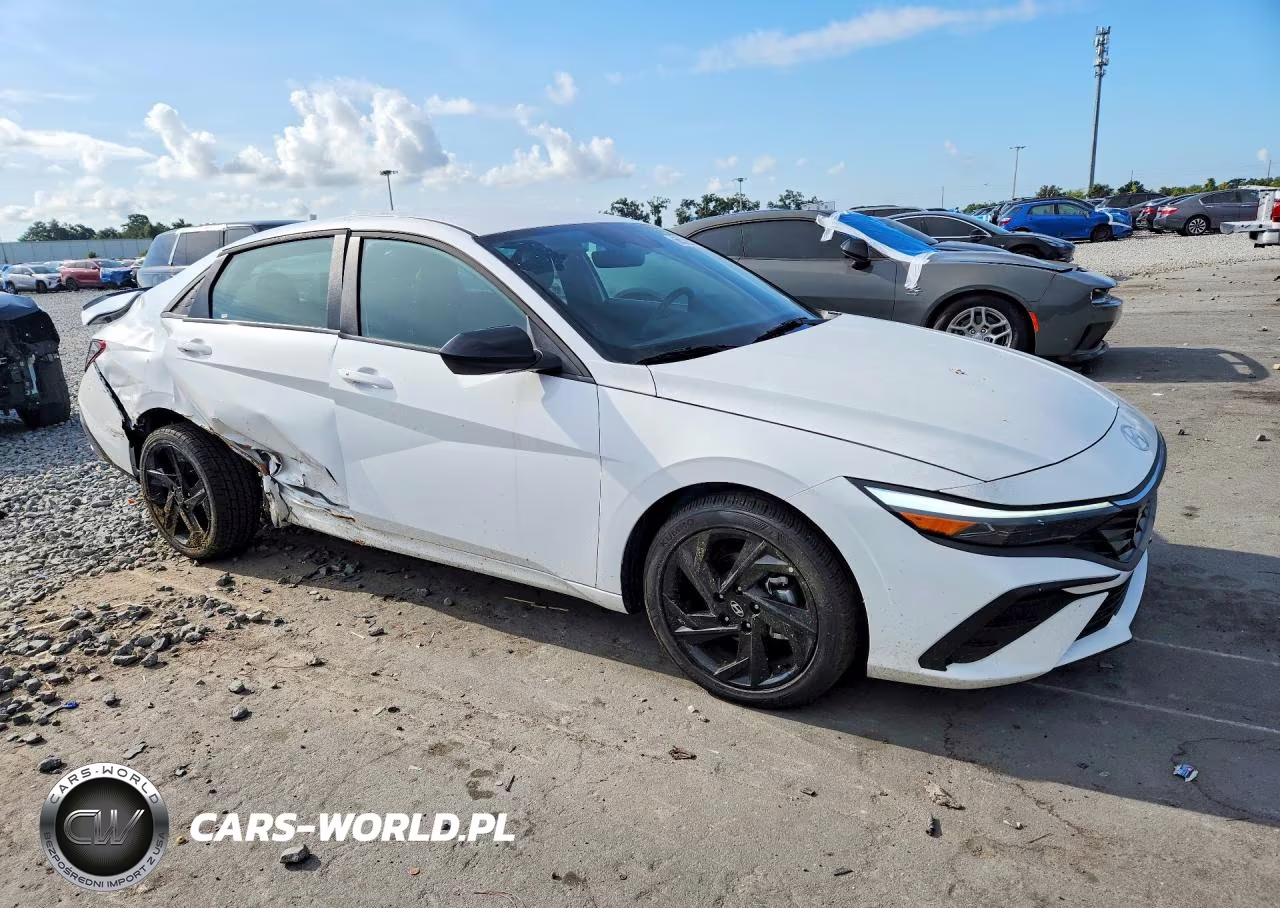 2026 Hyundai Elantra Sel Sport VIN:KMHLM4DGXTU157561 - 4