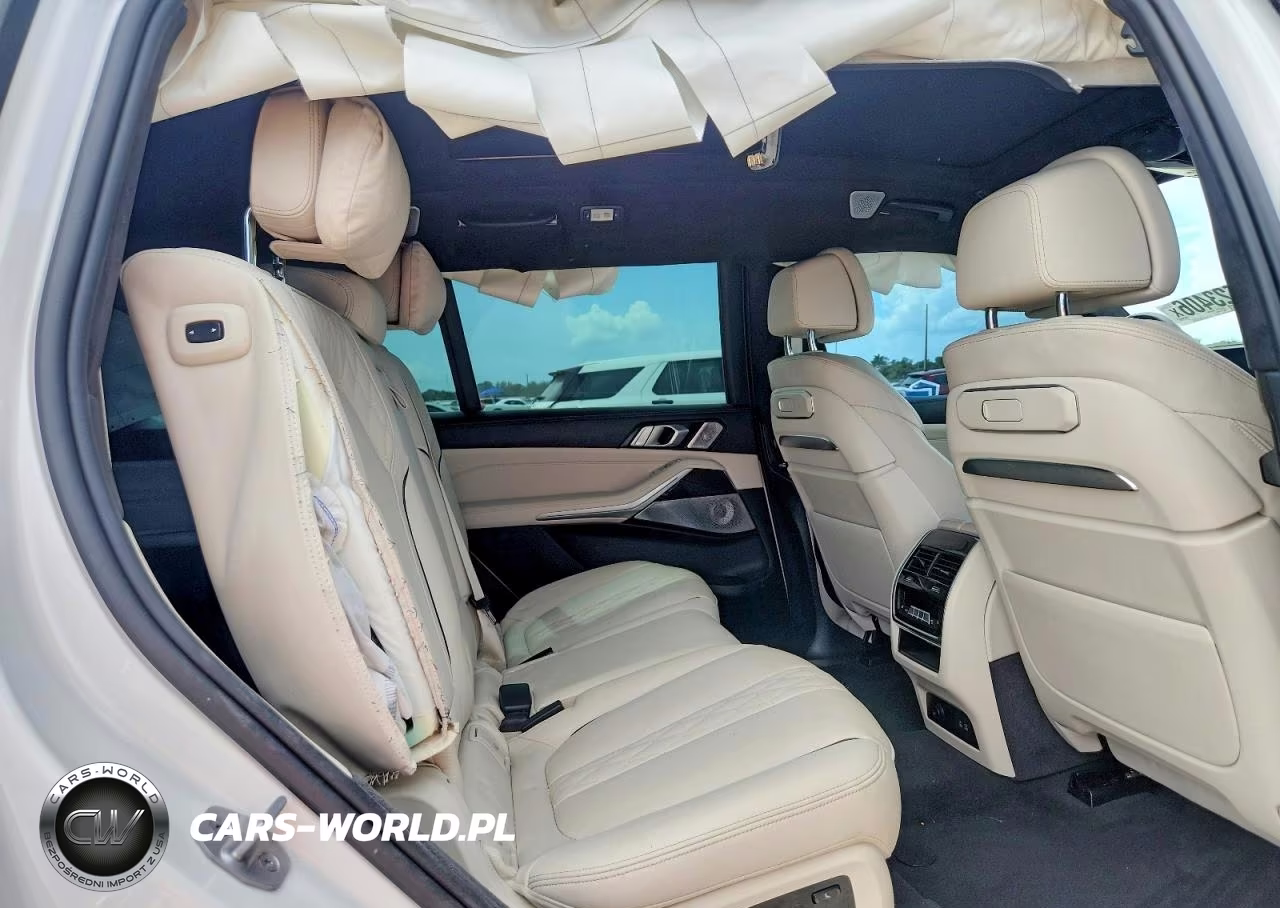 2024 BMW X7 xDrive40I VIN:5UX23EM08R9W19296 - 11