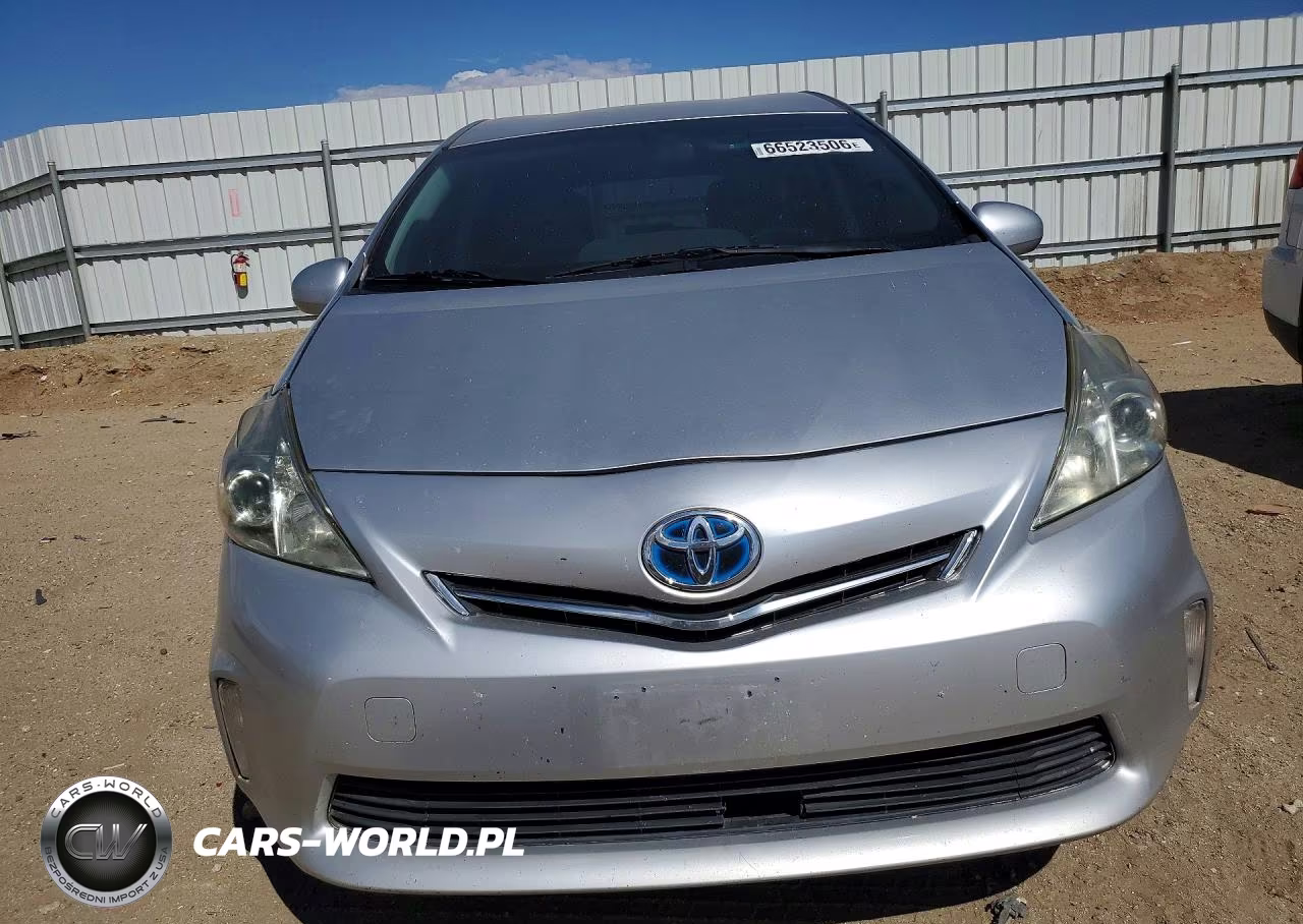 2013 Toyota Prius V Two VIN:JTDZN3EU0D3245309 - 5