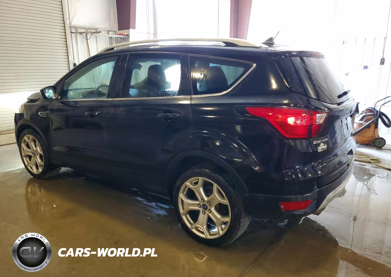 2019 Ford Escape Titanium VIN:1FMCU9J91KUC33461 - 2