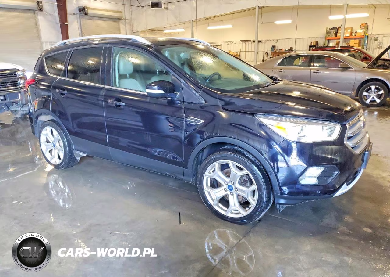 2019 Ford Escape Titanium VIN:1FMCU9J91KUC33461 - 4
