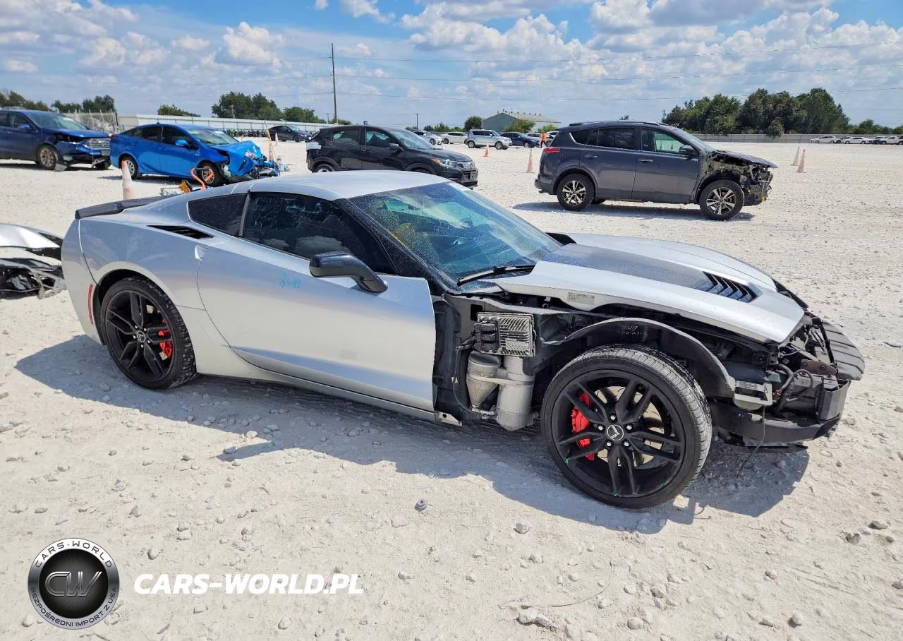 2015 Chevrolet Corvette Stingray Z51 3Lt VIN:1G1YM2D70F5109508 - 4
