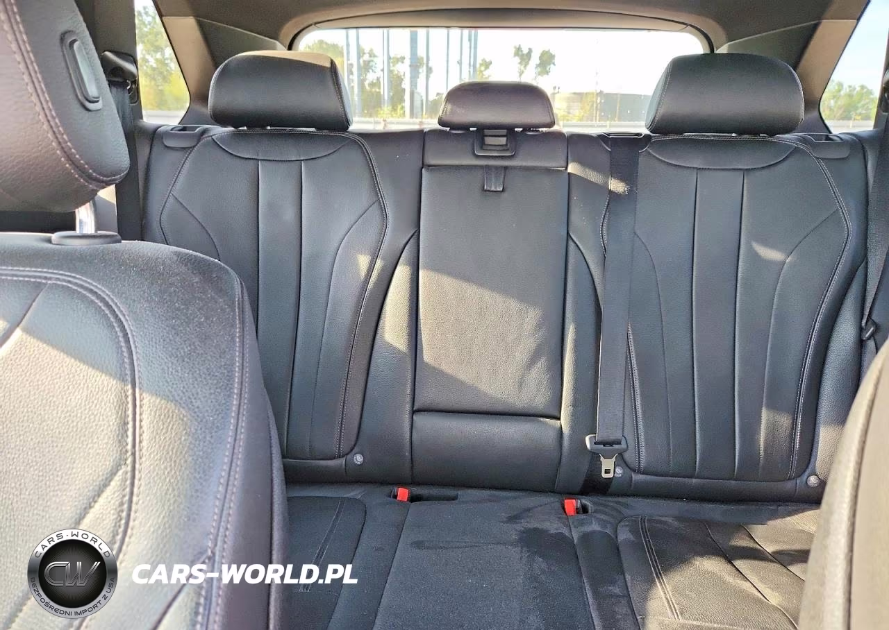 2018 BMW X5 Xdr40E VIN:5UXKT0C57J0W02451 - 10