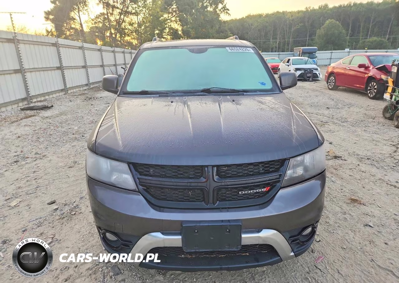 2017 Dodge Journey Crossroad VIN:3C4PDDGG0HT541738 - 5