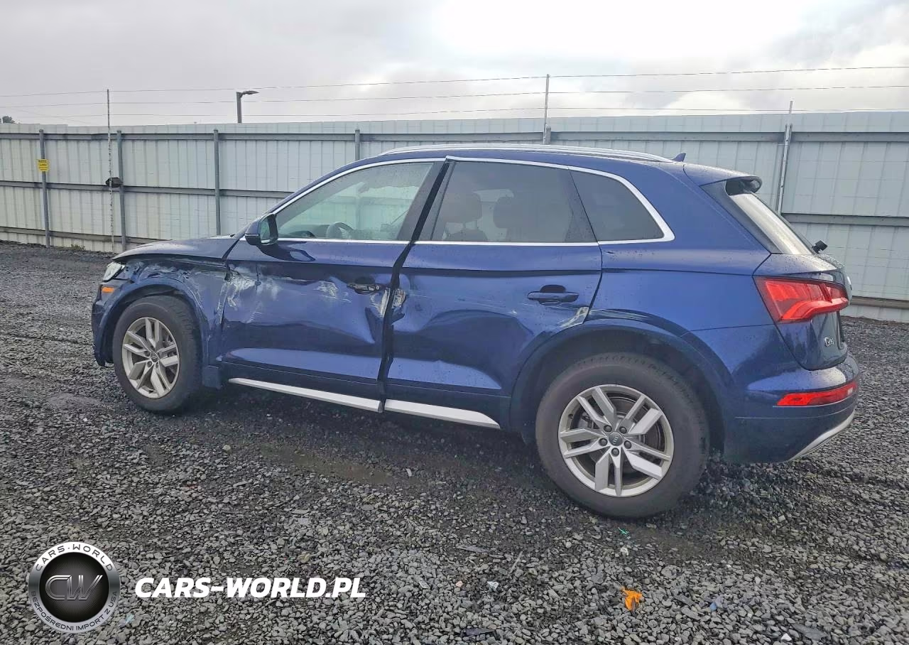 2020 Audi Q5 Premium VIN:WA1ANAFYXL2099387 - 2