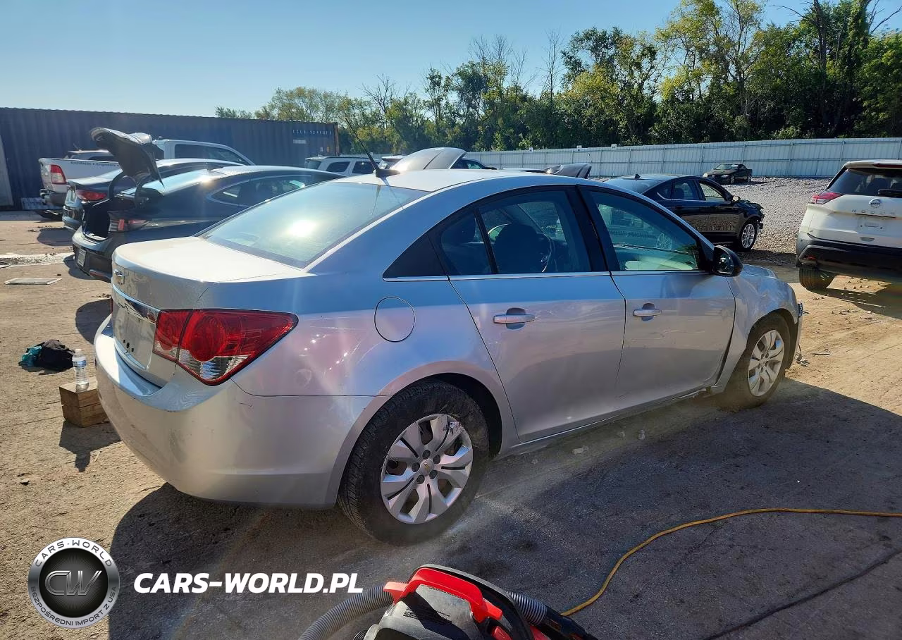 2012 Chevrolet Cruze Ls VIN:1G1PC5SH4C7217254 - 3