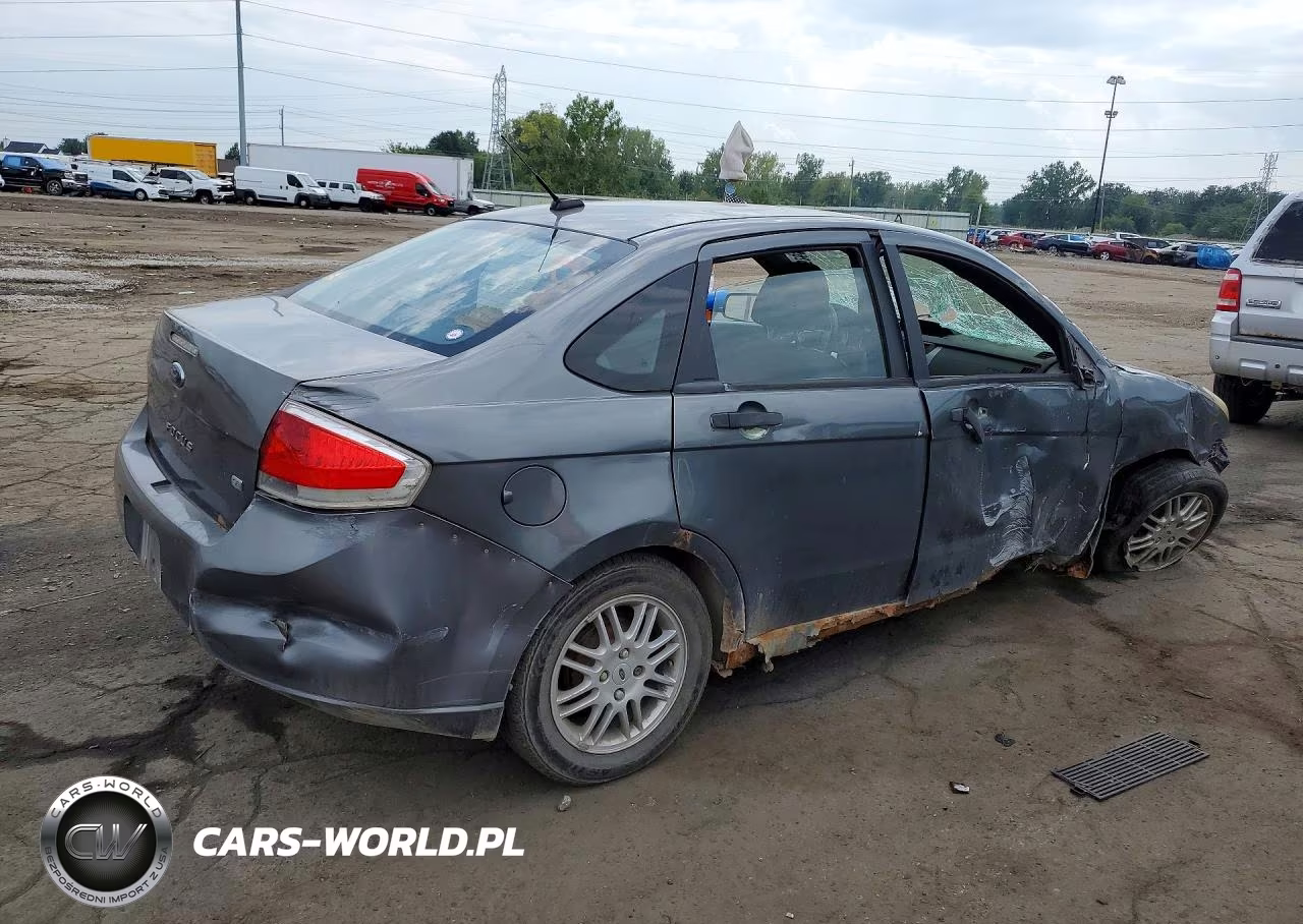 2010 Ford Focus Se VIN:1FAHP3FN5AW278626 - 3