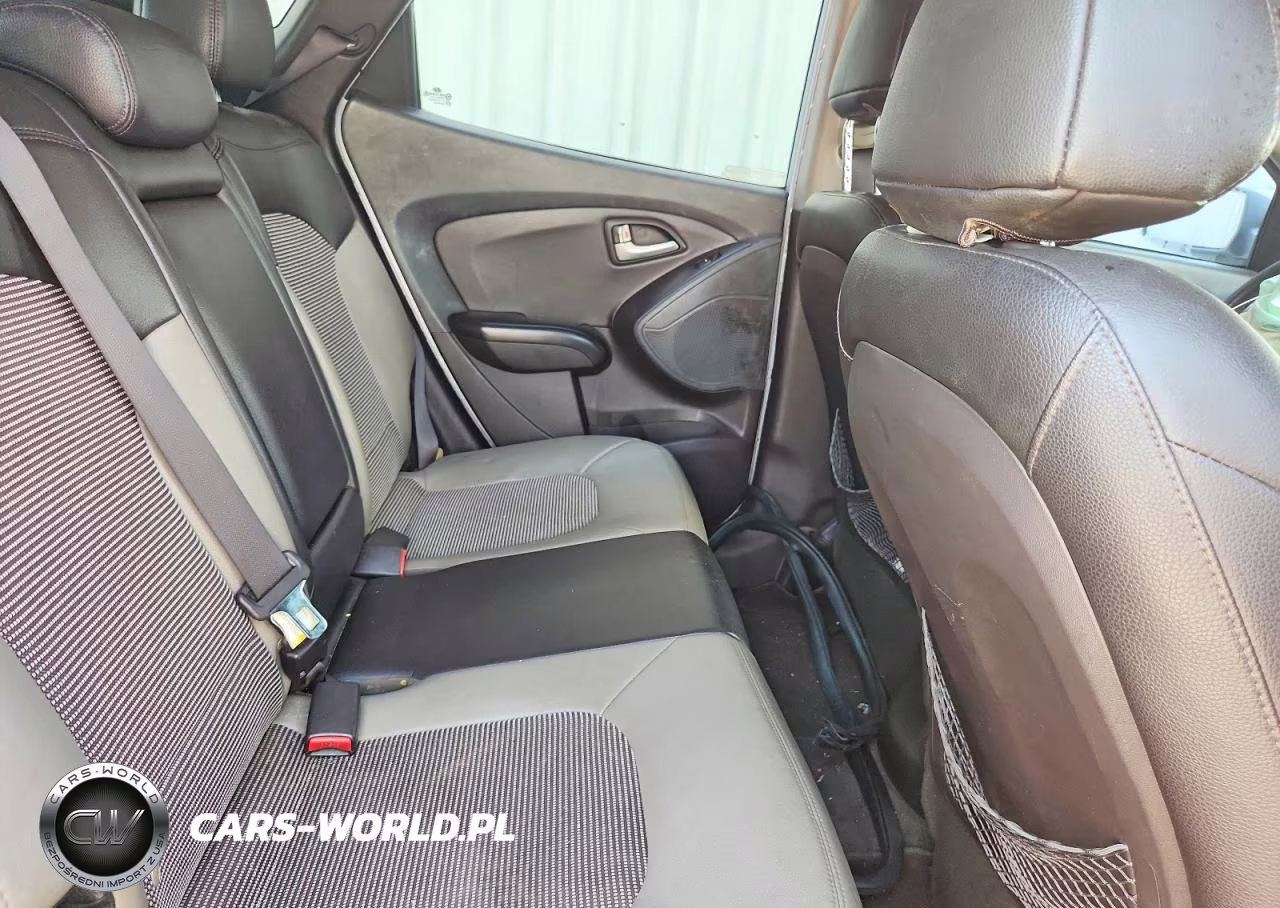 2013 Hyundai Tucson Gls VIN:KM8JU3ACXDU637295 - 11