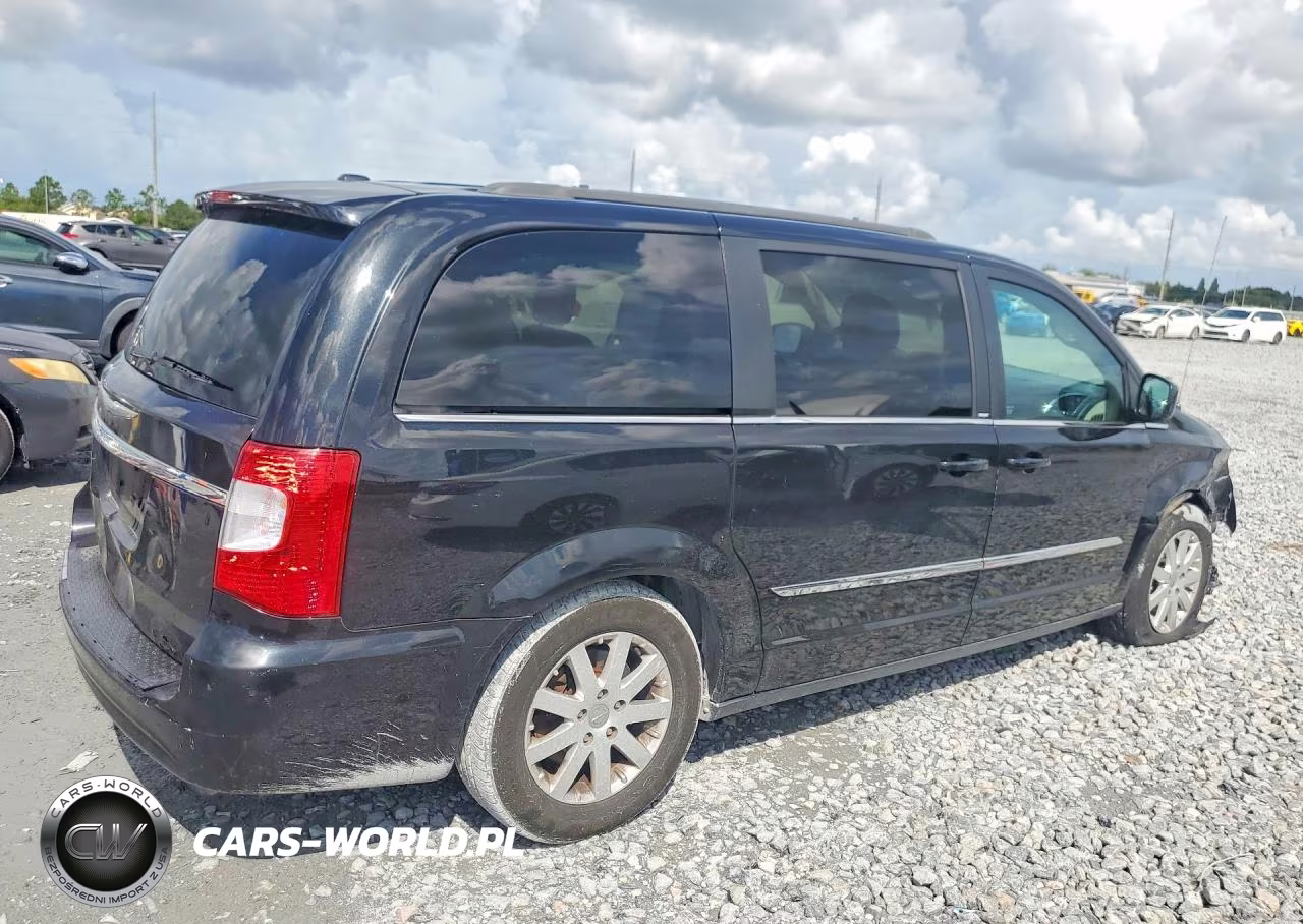 2013 Chrysler Town & Country Touring VIN:2C4RC1BG7DR751641 - 3
