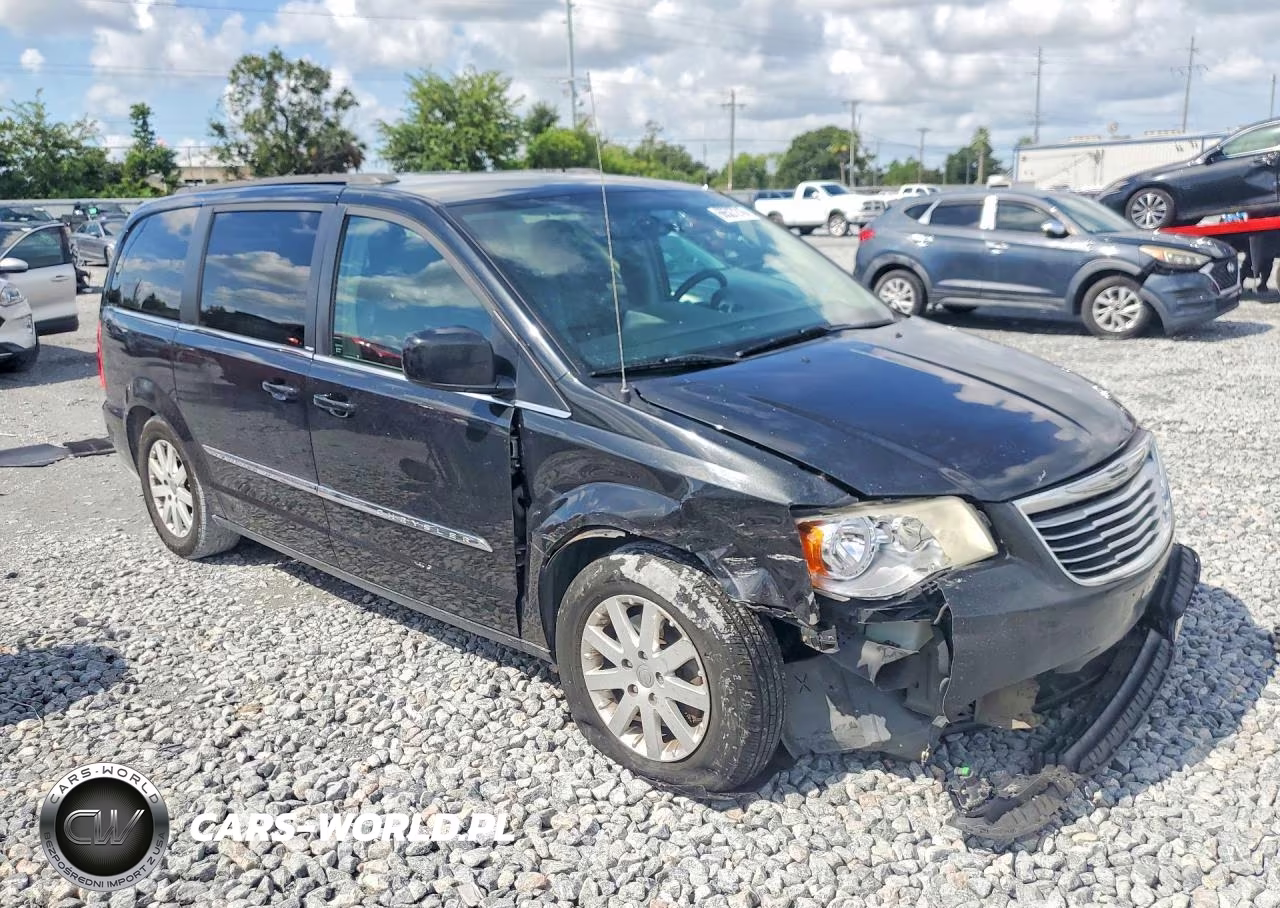 2013 Chrysler Town & Country Touring VIN:2C4RC1BG7DR751641 - 4