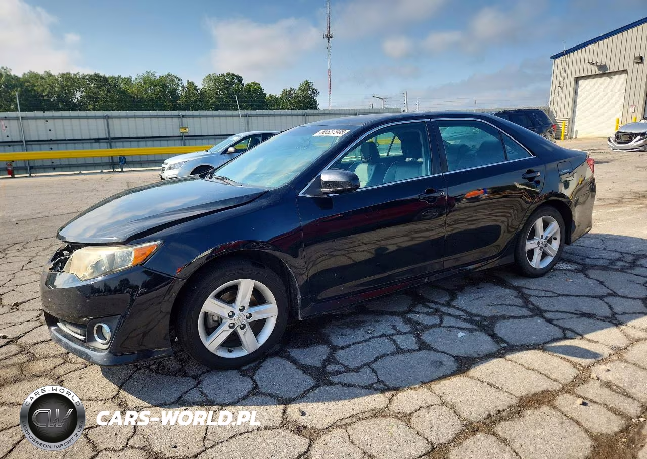 2014 Toyota Camry Se – zdjęcie 1 z 13