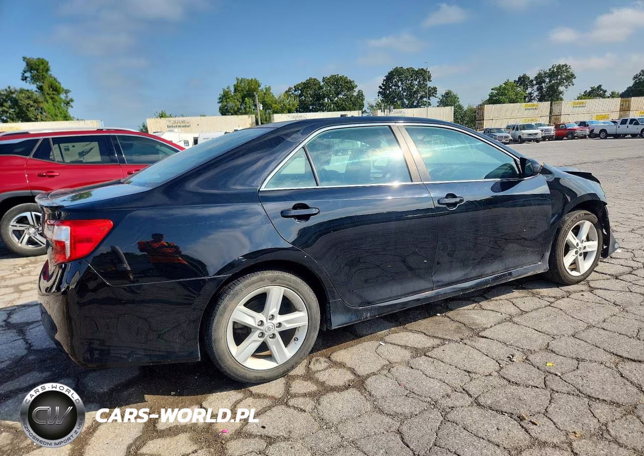 2014 Toyota Camry Se VIN:4T1BF1FK9EU370610 - 3