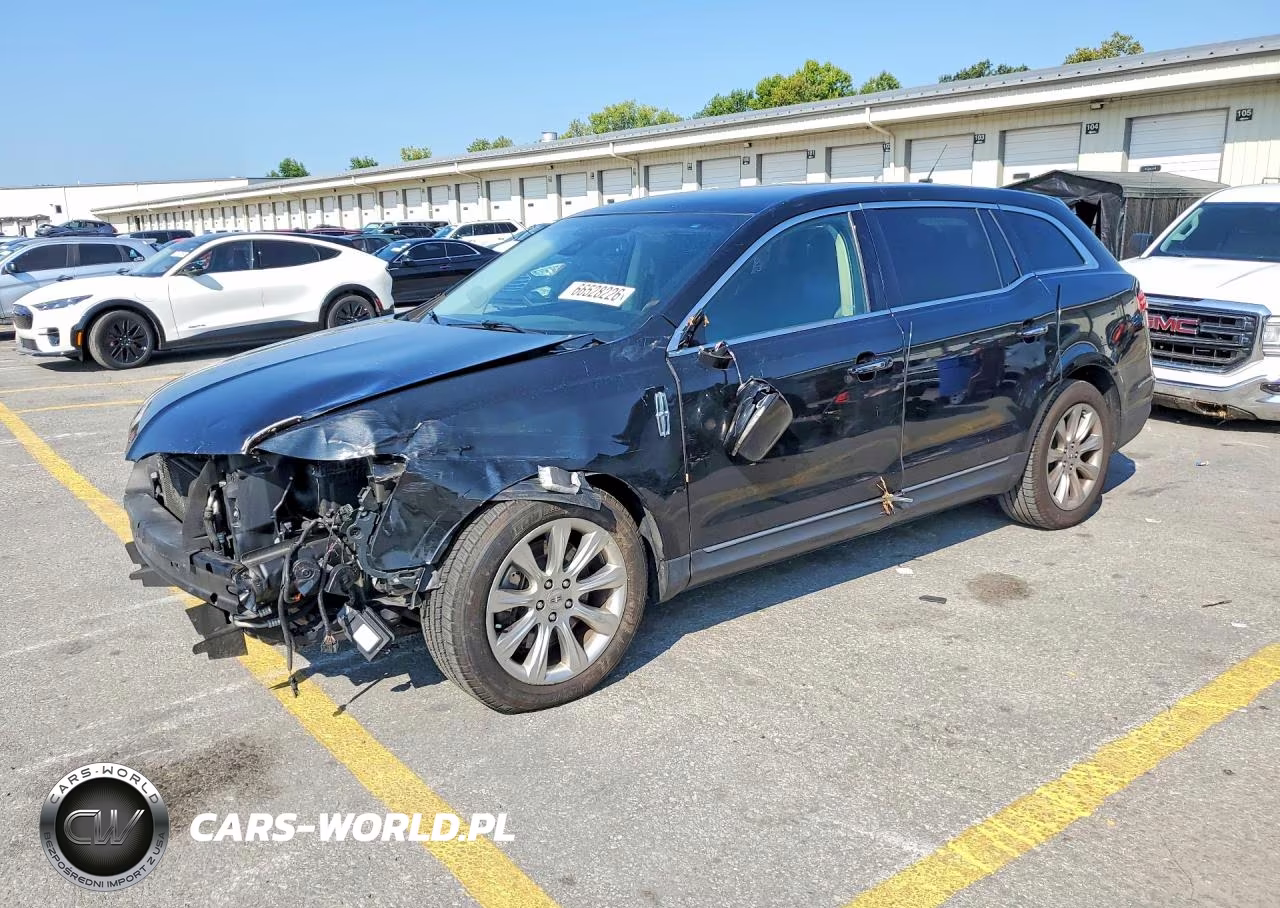 2013 Lincoln Mkt – zdjęcie 1 z 14