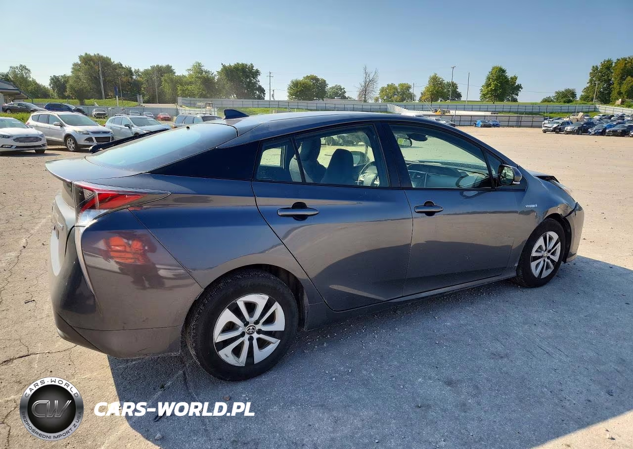 2017 Toyota Prius Three VIN:JTDKARFU3H3034822 - 3
