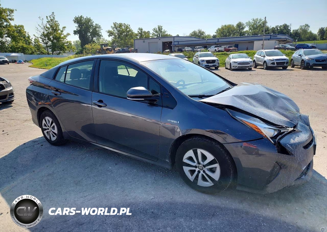 2017 Toyota Prius Three VIN:JTDKARFU3H3034822 - 4
