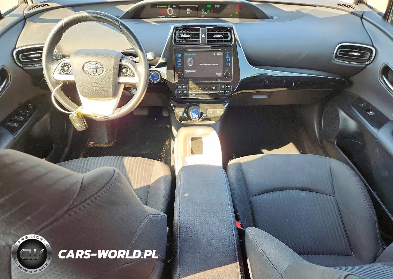 2017 Toyota Prius Three VIN:JTDKARFU3H3034822 - 8