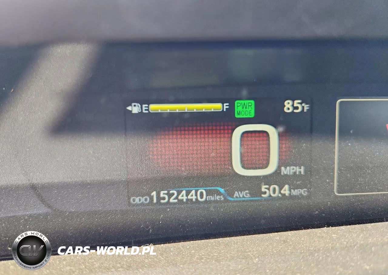 2017 Toyota Prius Three VIN:JTDKARFU3H3034822 - 9