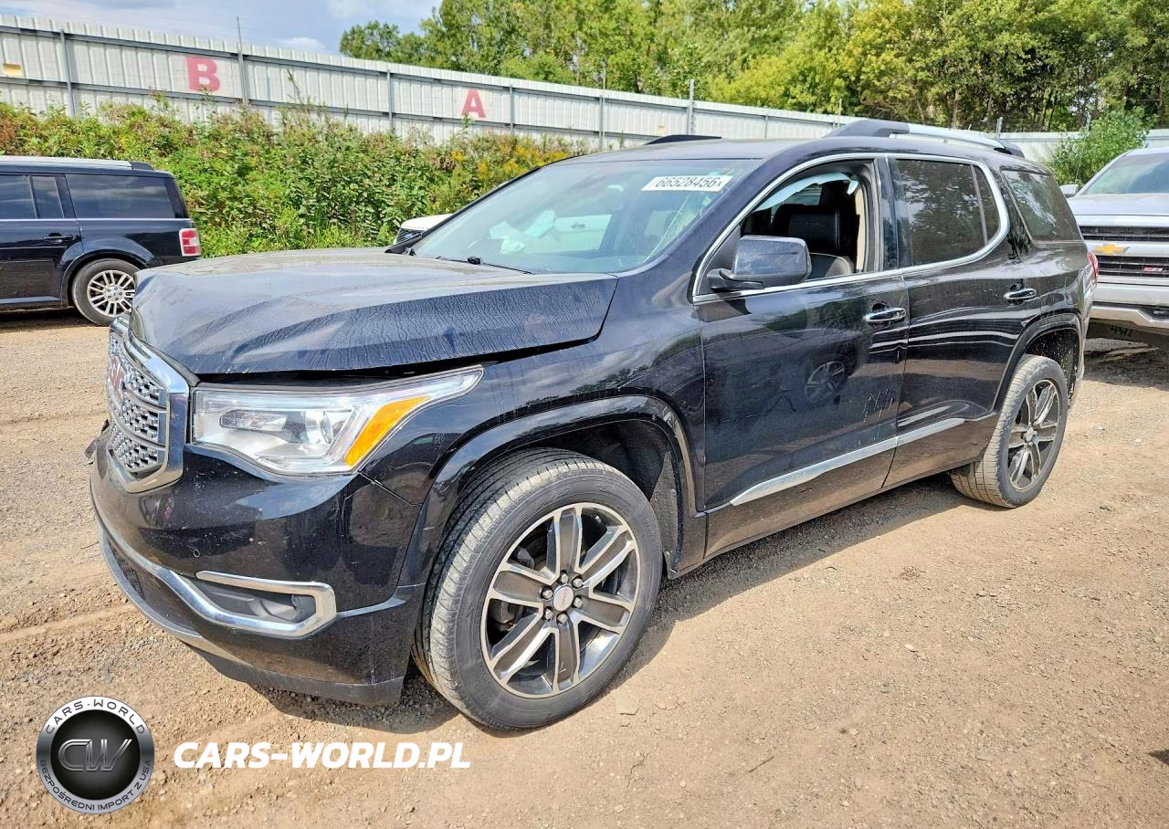2017 GMC Acadia Denali – zdjęcie 1 z 13