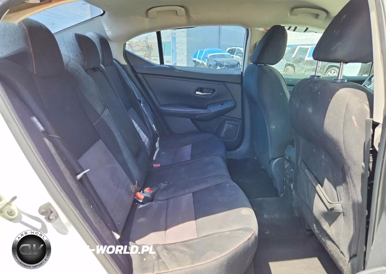 2021 Nissan Sentra Sr VIN:3N1AB8DV5MY260458 - 10