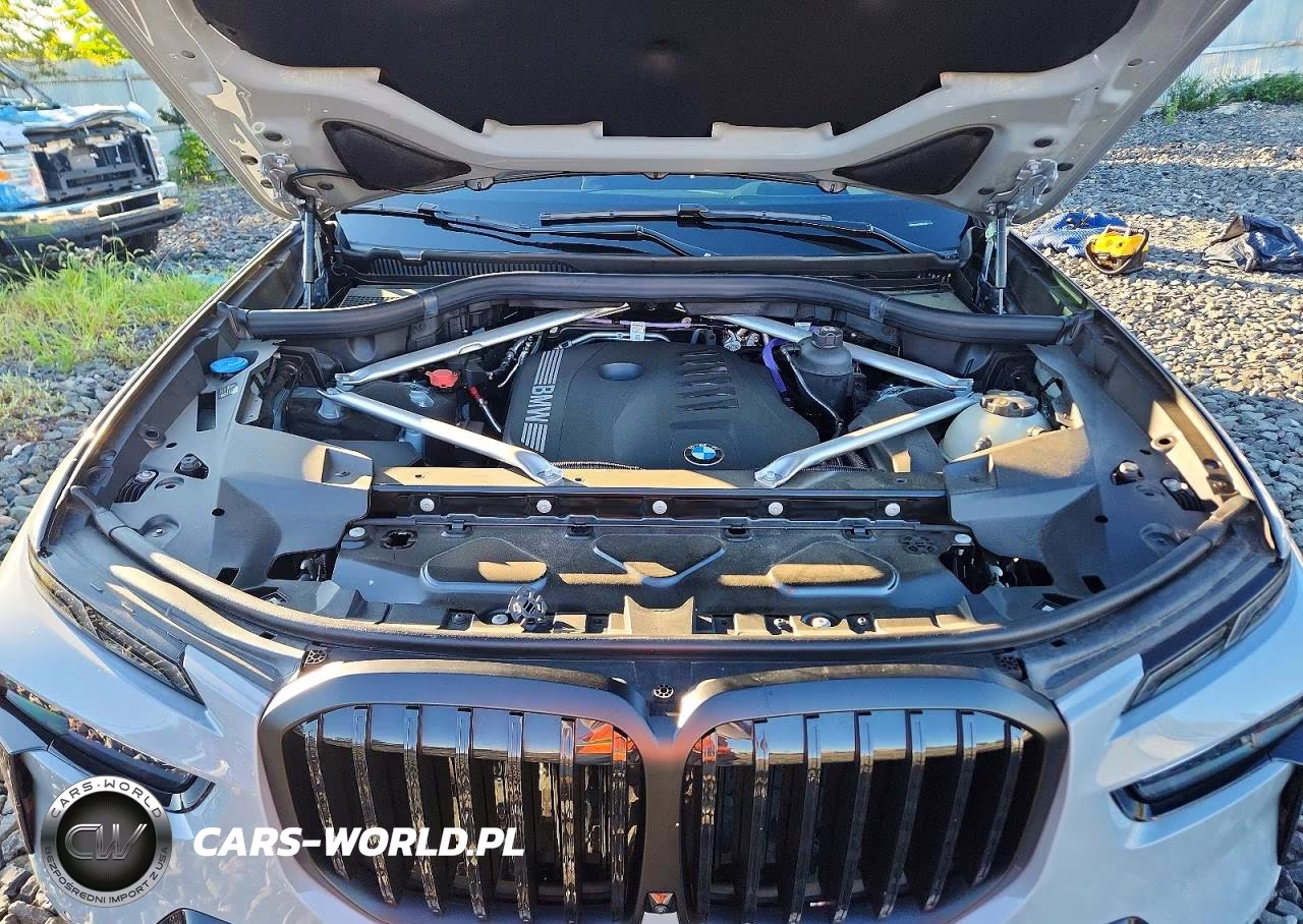 2025 BMW X7 xDrive40I VIN:5UX23EM06S9X92529 - 12
