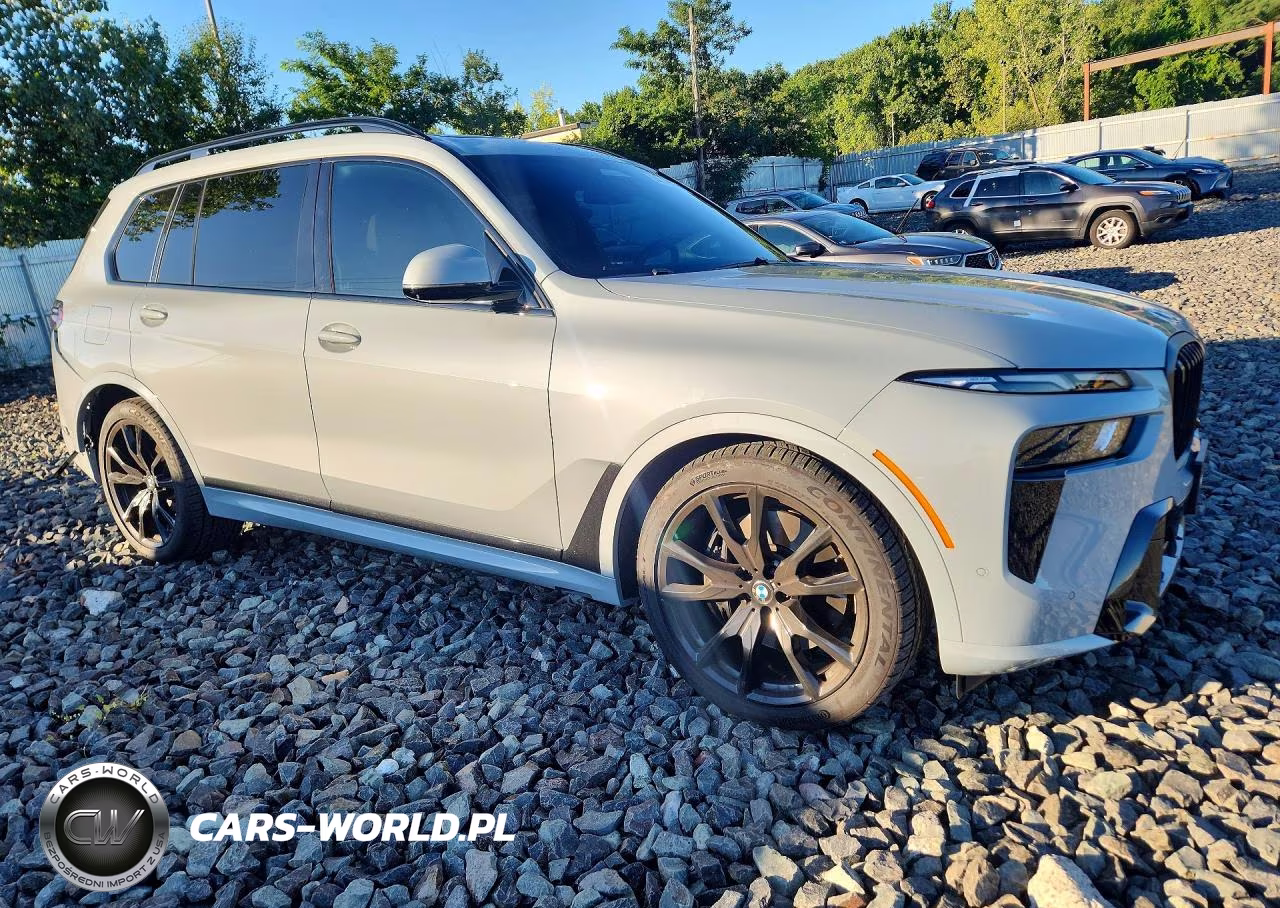 2025 BMW X7 xDrive40I VIN:5UX23EM06S9X92529 - 4