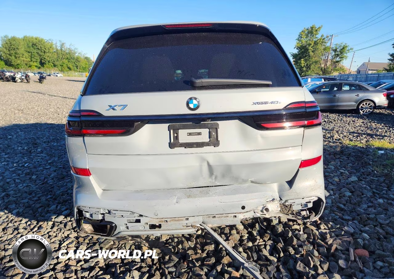2025 BMW X7 xDrive40I VIN:5UX23EM06S9X92529 - 6