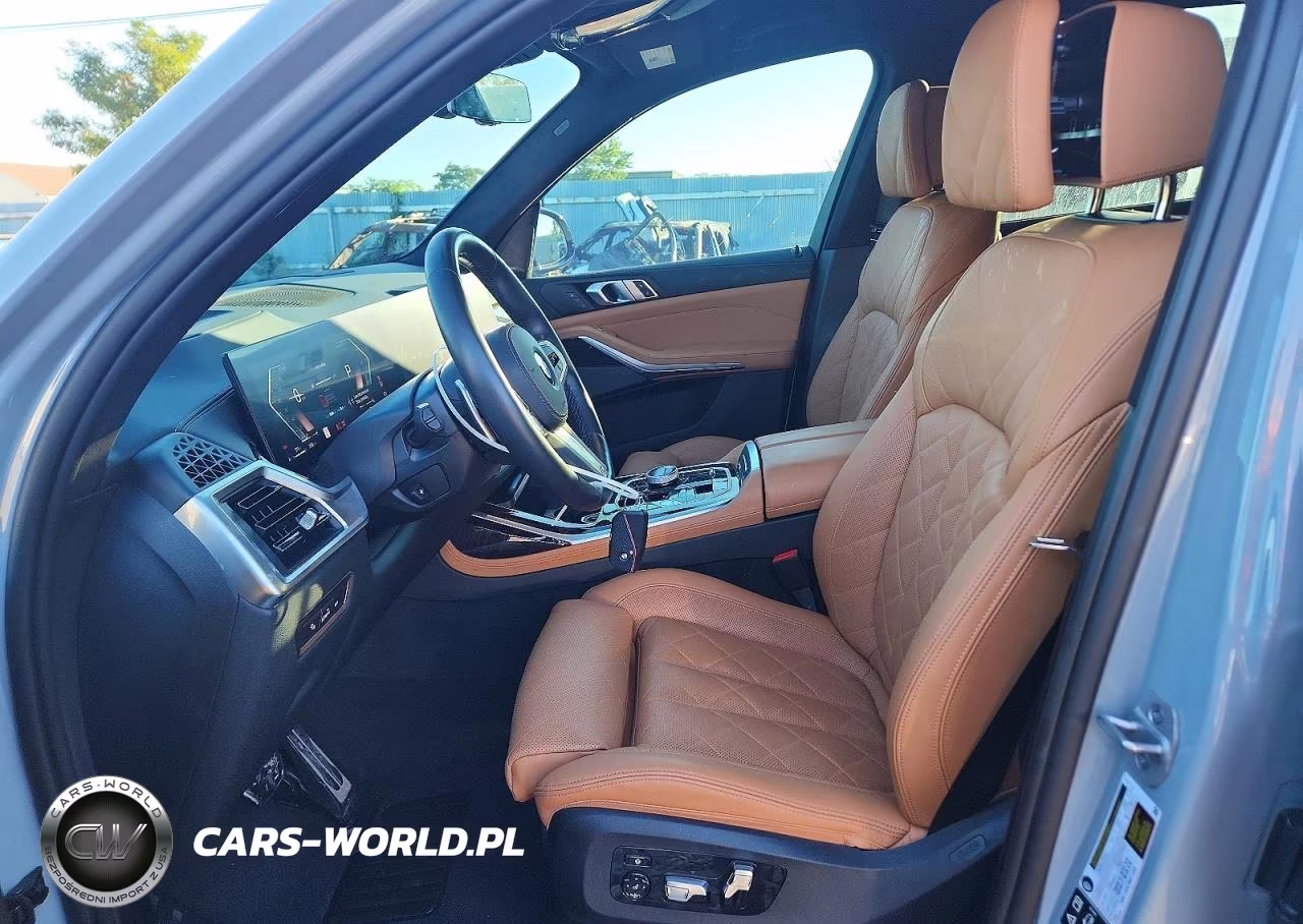 2025 BMW X7 xDrive40I VIN:5UX23EM06S9X92529 - 7
