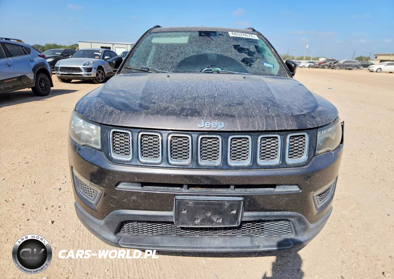 2018 Jeep Compass Sport VIN:3C4NJCABXJT133549 - 5