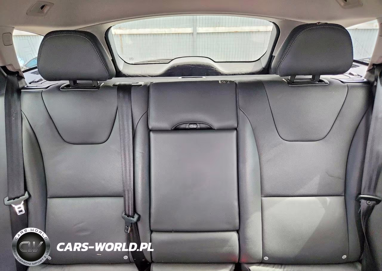 2018 Volvo V60 Cross Country Premier VIN:YV440MWK1J2055335 - 10