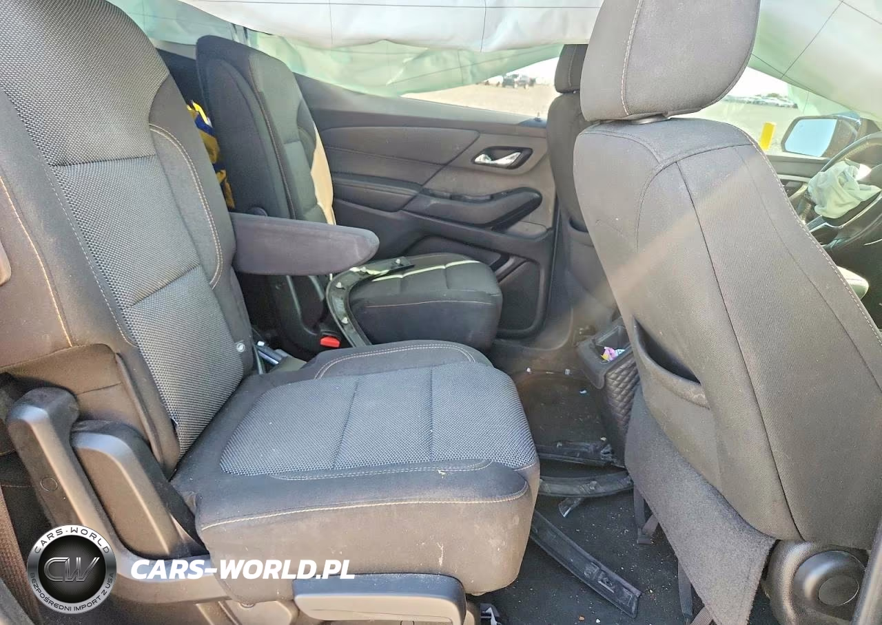 2019 Chevrolet Traverse Lt VIN:1GNERGKW3KJ249435 - 11