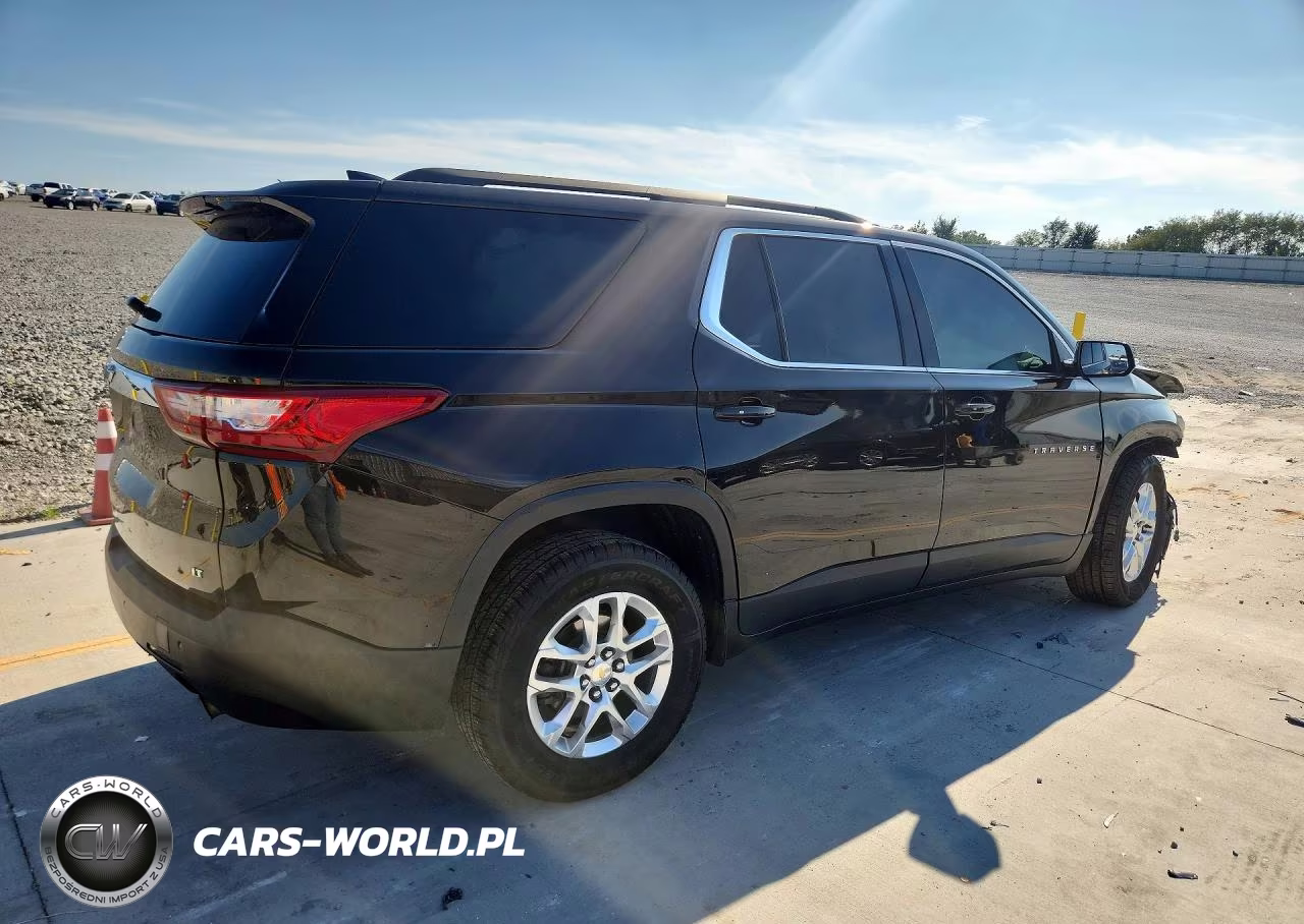 2019 Chevrolet Traverse Lt VIN:1GNERGKW3KJ249435 - 3