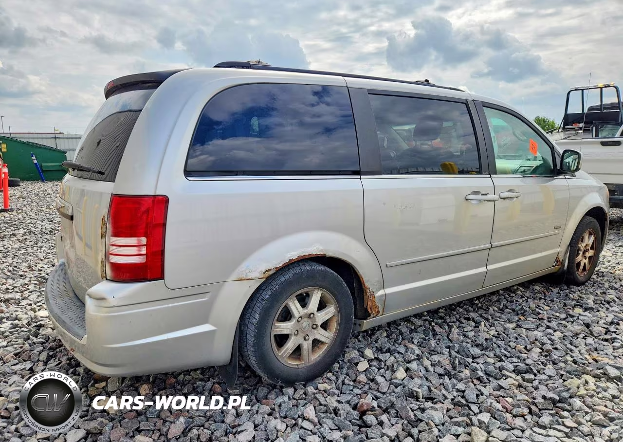 2008 Chrysler Town & Country Touring VIN:2A8HR54P48R769429 - 3