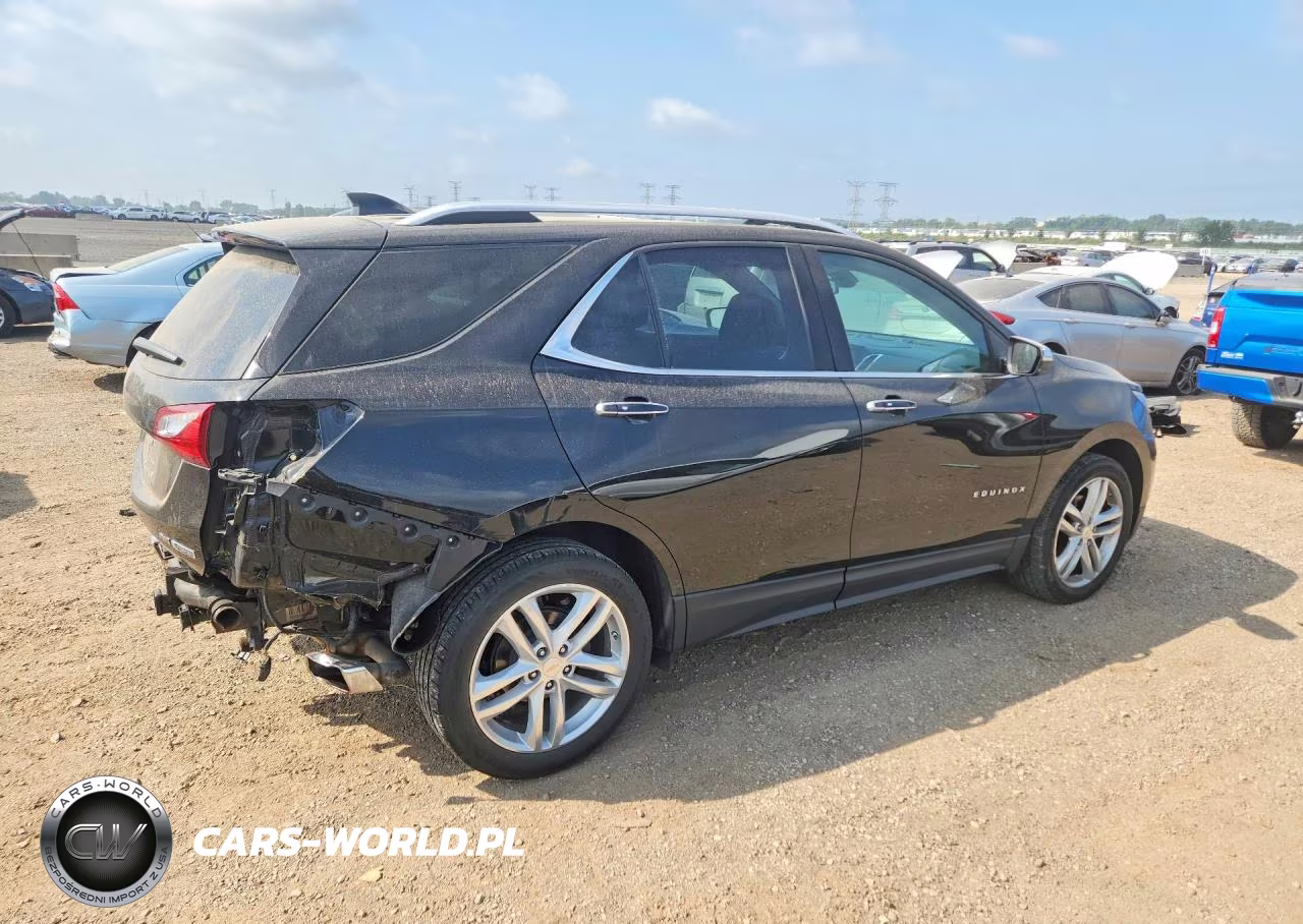 2018 Chevrolet Equinox Premier VIN:2GNAXWEX0J6138629 - 3