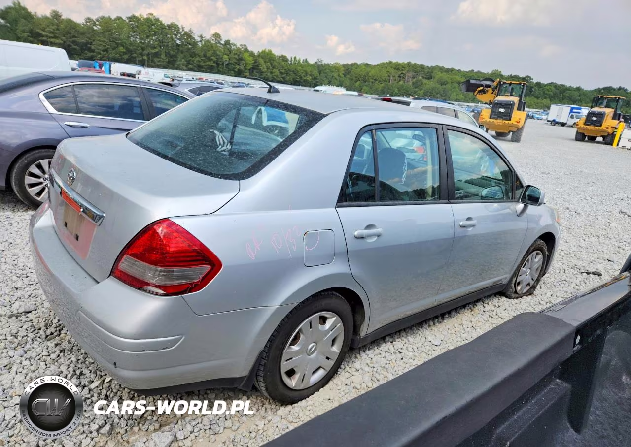 2010 Nissan Versa 1.8 S VIN:3N1BC1AP2AL383996 - 3