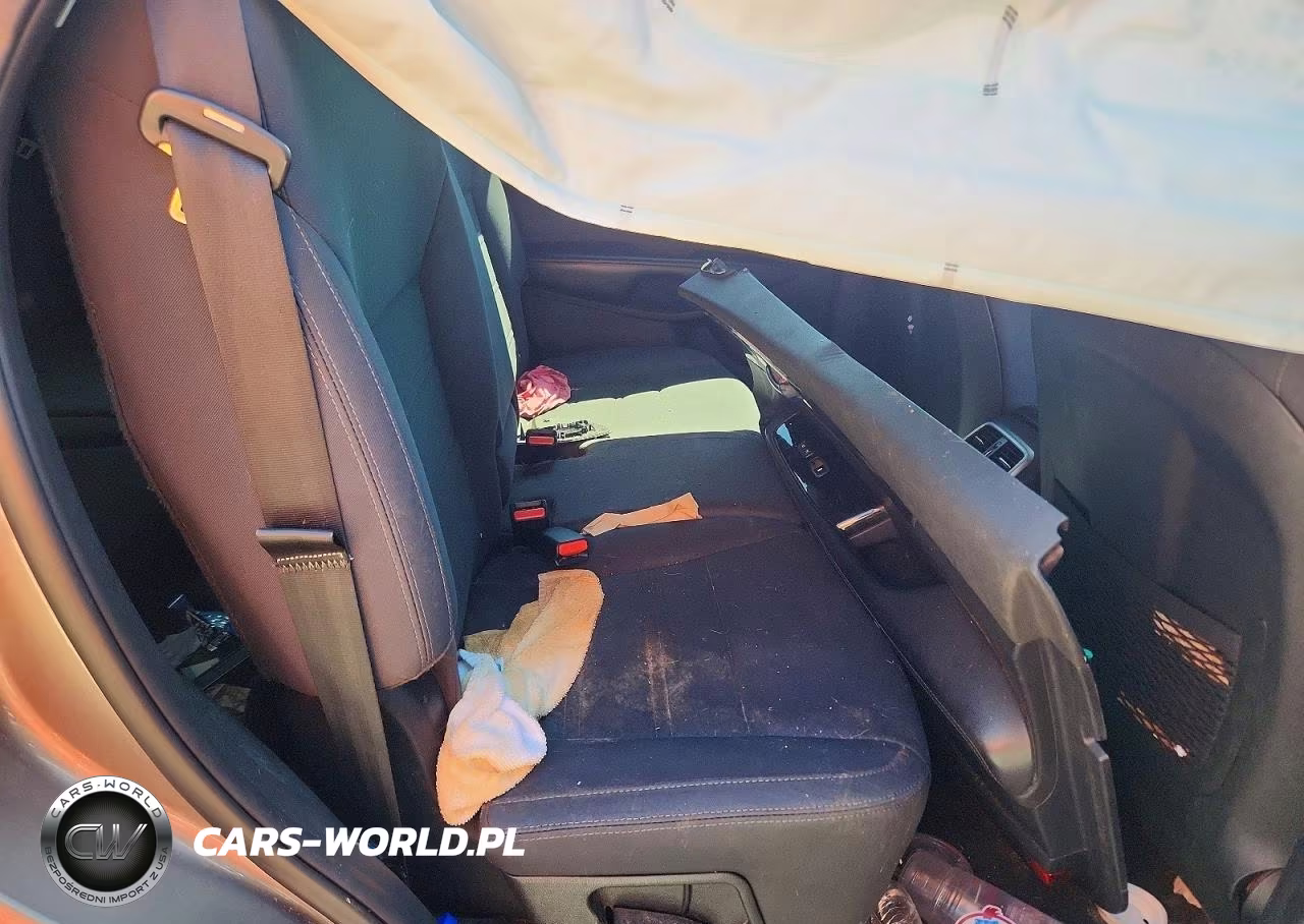 2019 Kia Sorento L VIN:5XYPG4A30KG541573 - 11