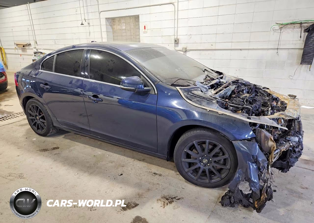 2015 Volvo S60 Premier VIN:YV140MFK9F2359596 - 4