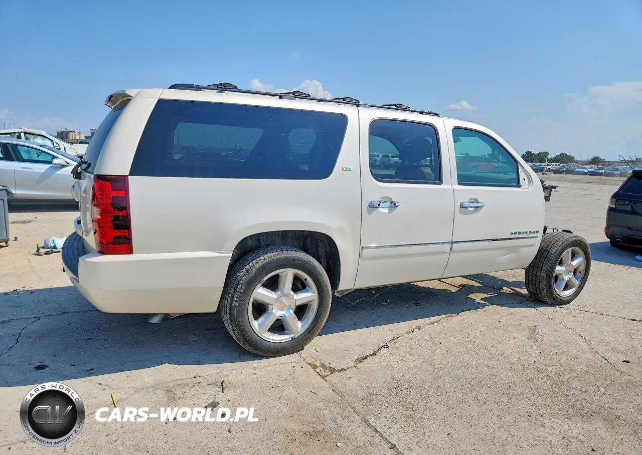 2014 Chevrolet Suburban C1500 Ltz VIN:1GNSCKE04ER129972 - 3