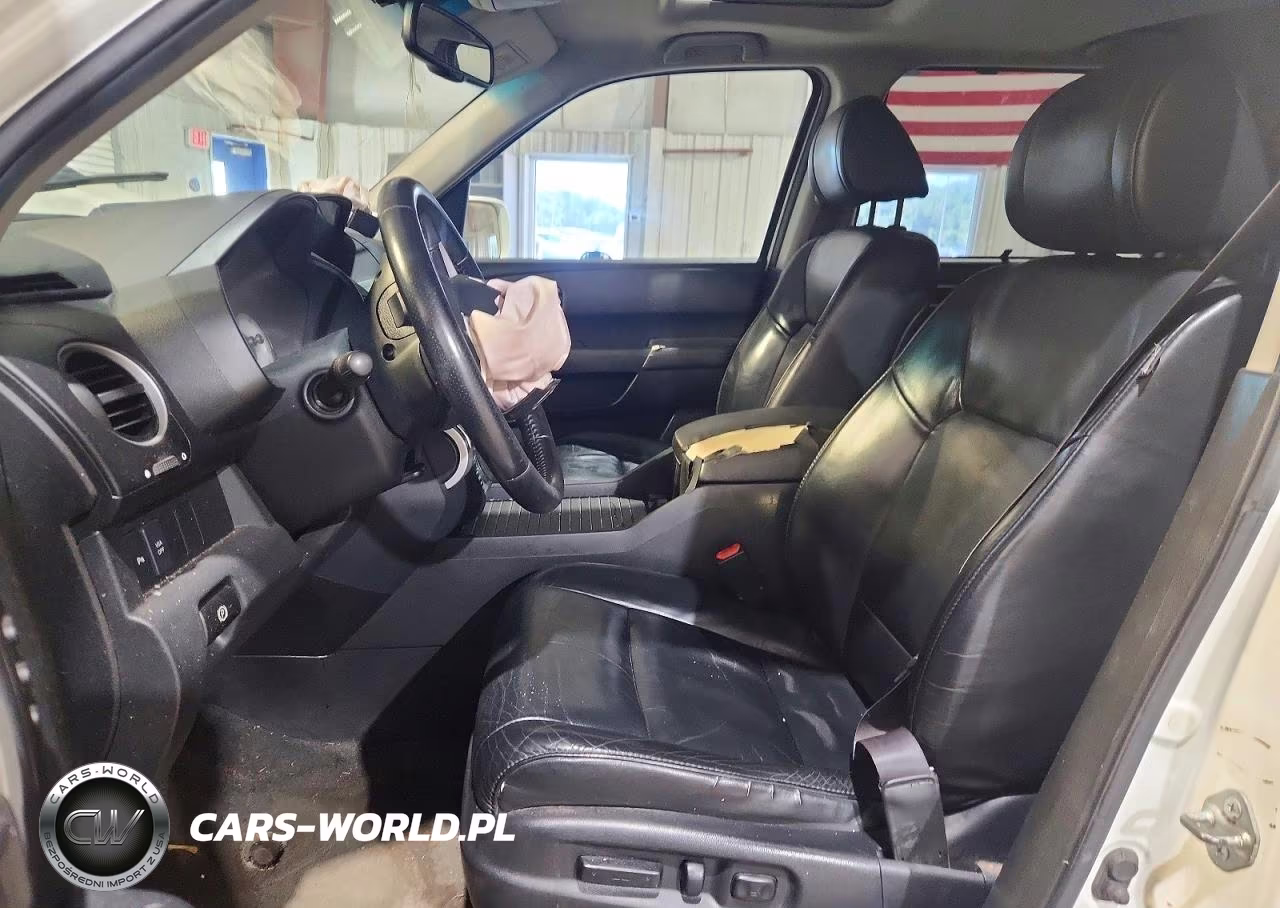 2011 Honda Pilot Touring VIN:5FNYF4H91BB099976 - 7