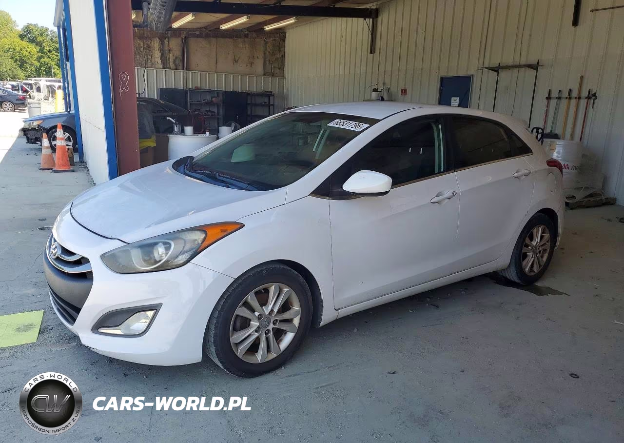 2014 Hyundai Elantra Gt Base – zdjęcie 1 z 12