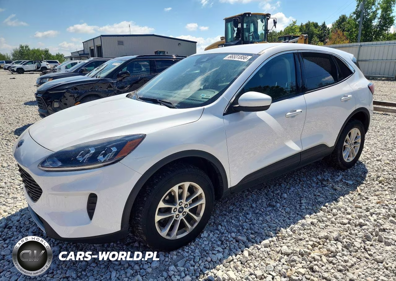2020 Ford Escape Se