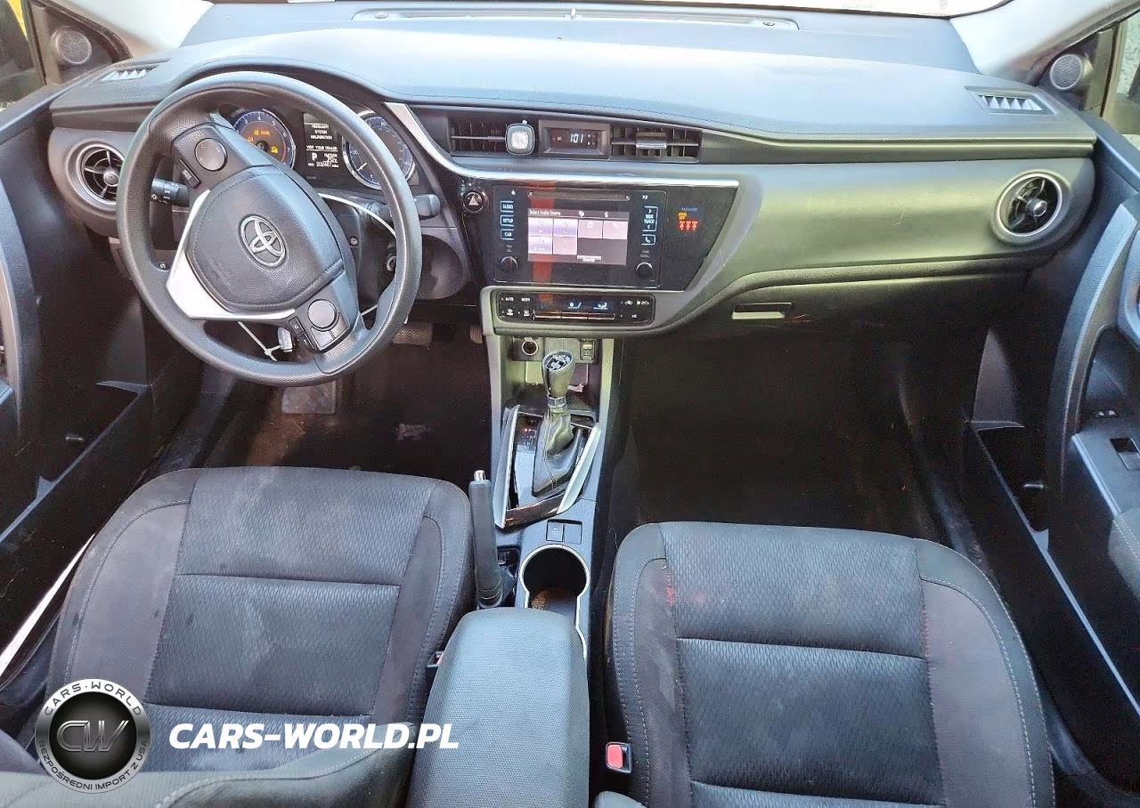2018 Toyota Corolla Le VIN:2T1BURHE2JC987936 - 8