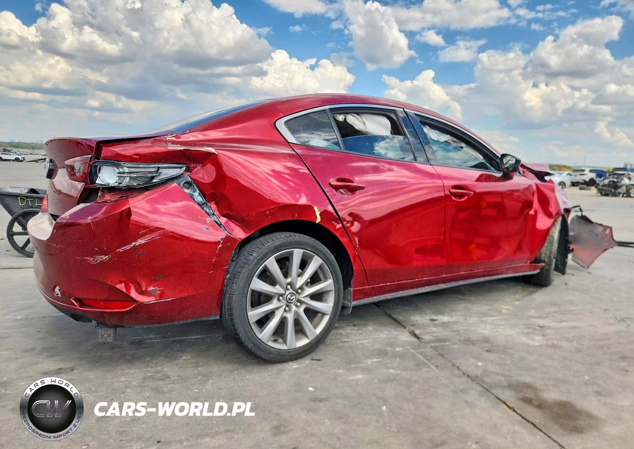 2019 Mazda 3 Preferred Plus VIN:JM1BPACM2K1101739 - 3