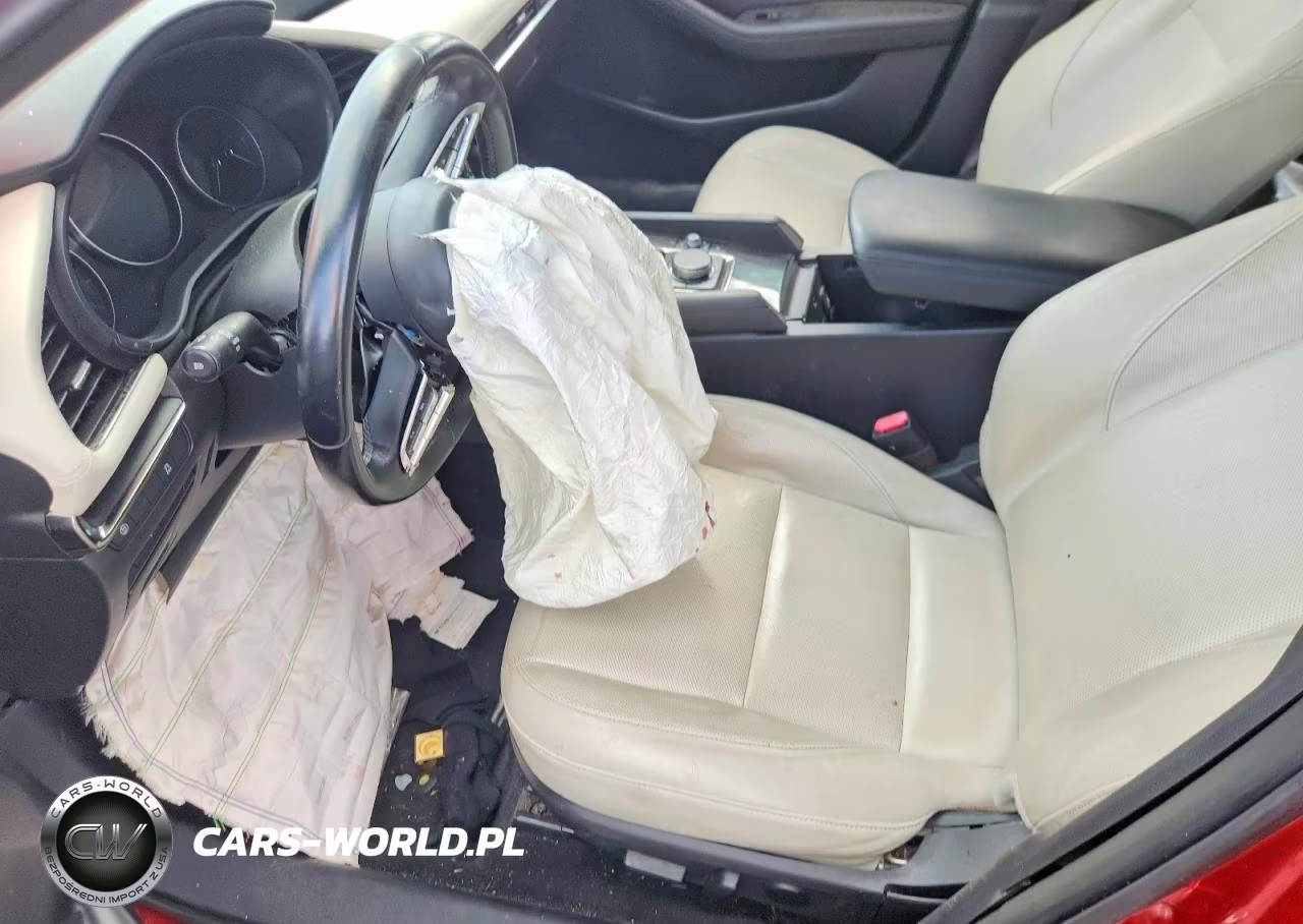 2019 Mazda 3 Preferred Plus VIN:JM1BPACM2K1101739 - 7