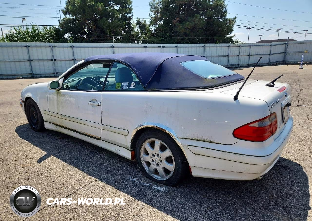 2010 Mercedes-Benz Clk 320 VIN:WDBLK65G23T141332 - 2