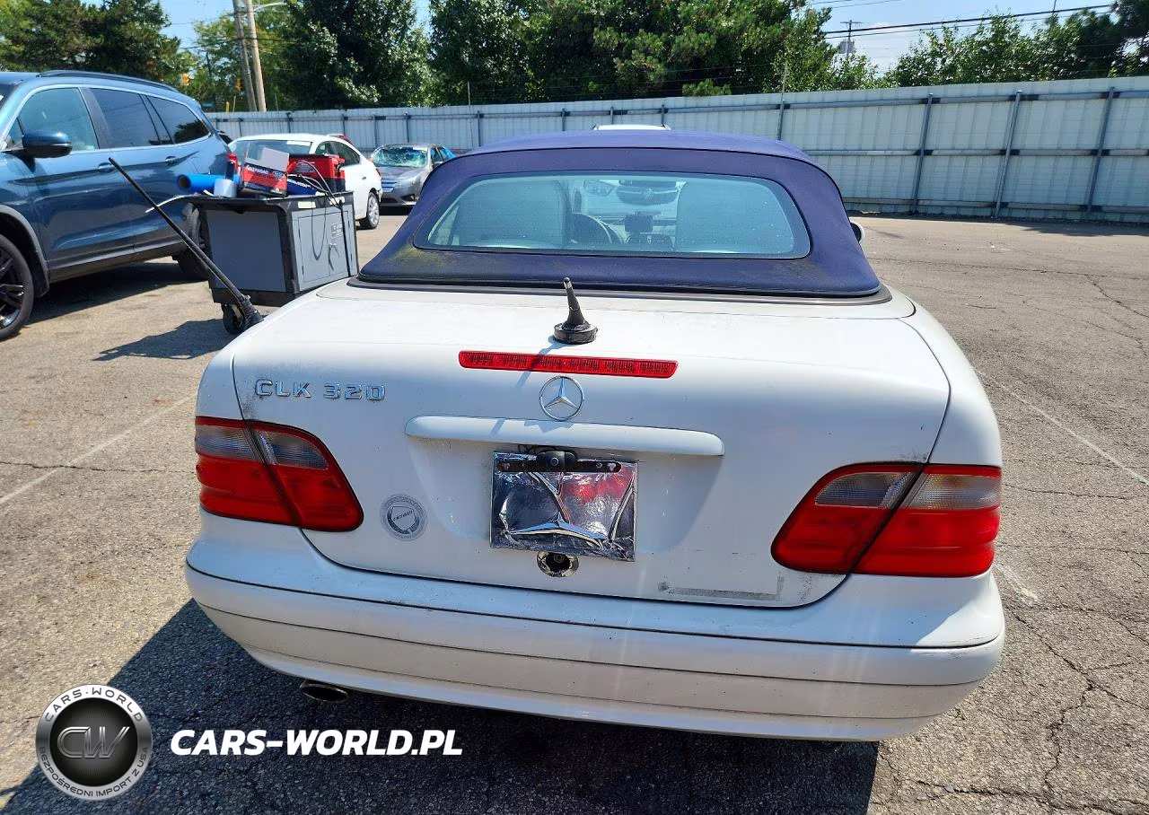2010 Mercedes-Benz Clk 320 VIN:WDBLK65G23T141332 - 6