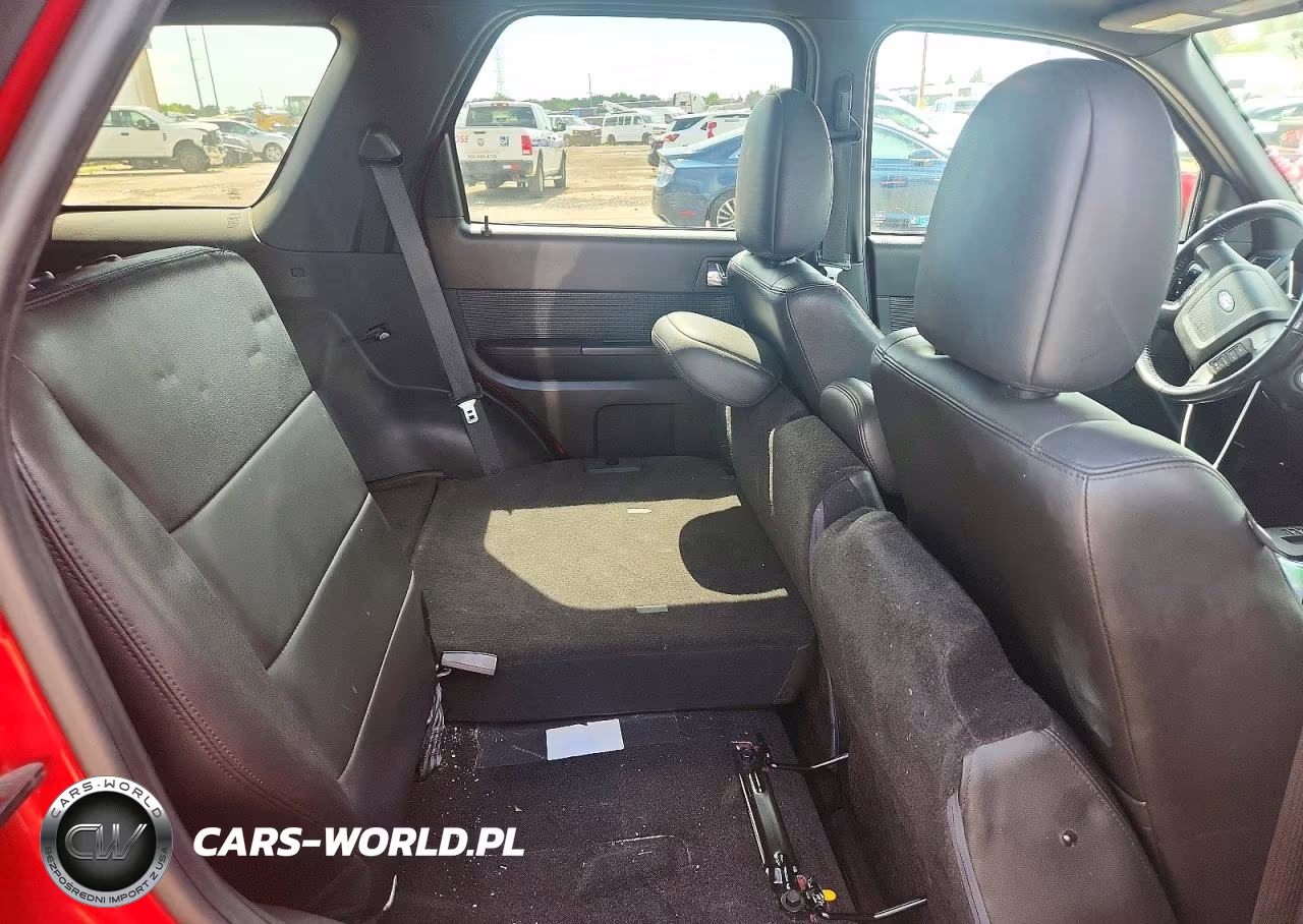2010 Ford Escape Limited VIN:1FMCU0E77AKC95199 - 10