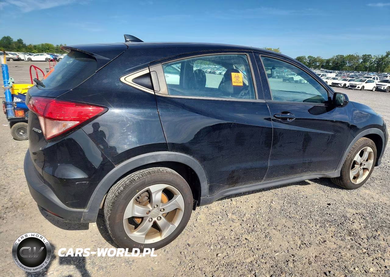 2018 Honda Hr-V Lx VIN:3CZRU6H3XJG710253 - 3