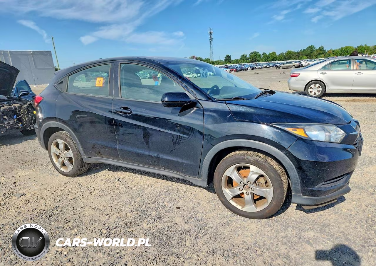 2018 Honda Hr-V Lx VIN:3CZRU6H3XJG710253 - 4