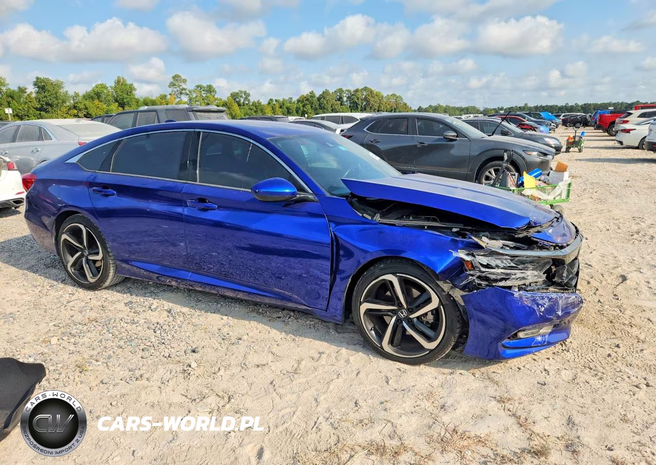2018 Honda Accord Sport VIN:1HGCV1F30JA132212 - 4