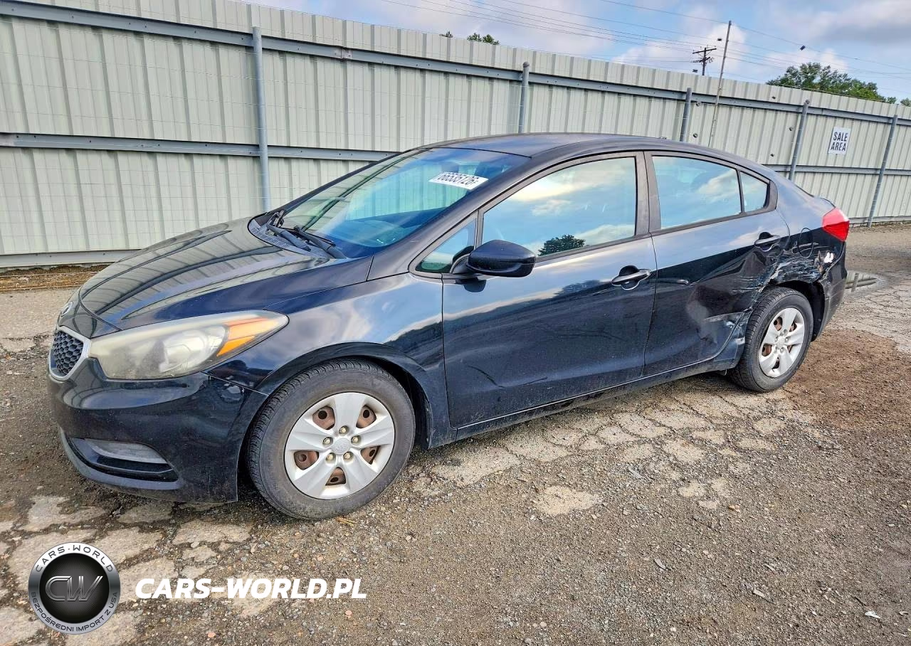 2016 Kia Forte 4D Lx